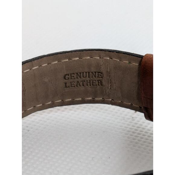 Orvis Dual Time Watch 28mm Gold Tone Date Quick Set Leather with Fresh Battery - Picture 3 of 9